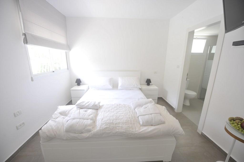 Boutique Apartment "Facing The Sea" Haifa Exterior photo